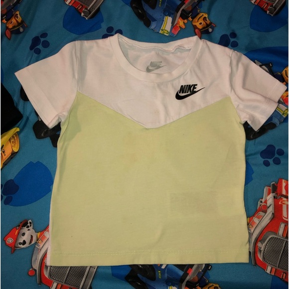 Nike 2Piece Outfit - Picture 4 of 8